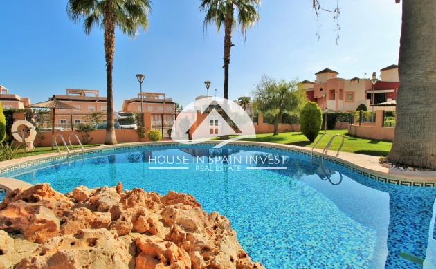 Resale - Apartment  - Torrevieja - Punta Prima  