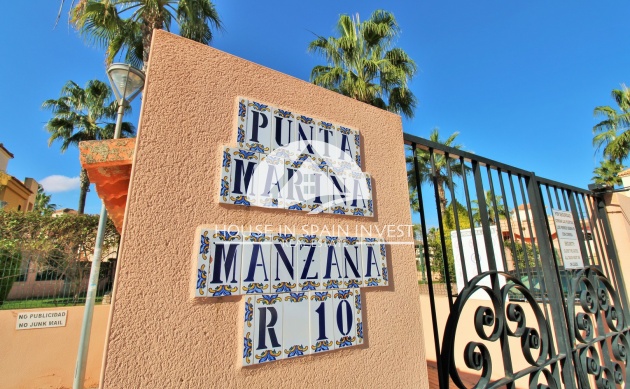 Resale - Apartment  - Torrevieja - Punta Prima  