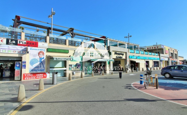 Resale - Apartment  - Torrevieja - Punta Prima  