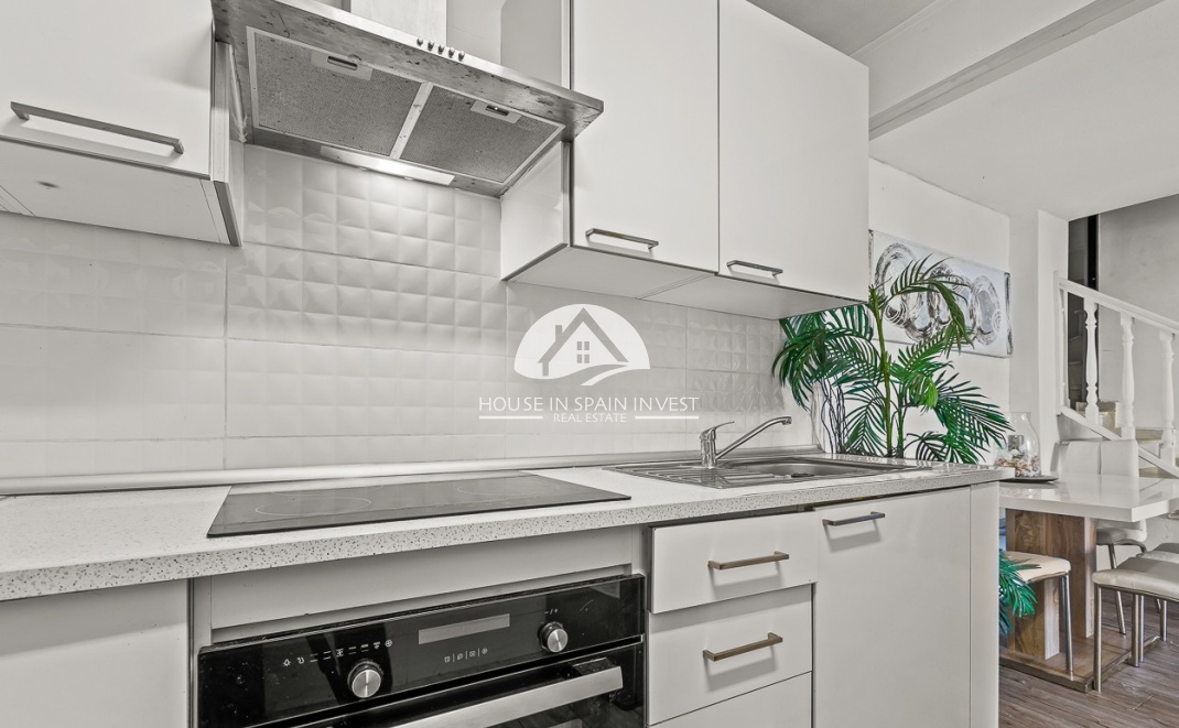 Herverkoop - Villa - Orihuela Costa - Playa Flamenca