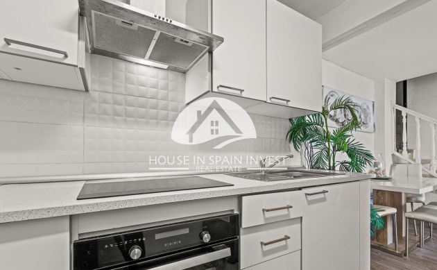 Herverkoop - Villa - Orihuela Costa - Playa Flamenca