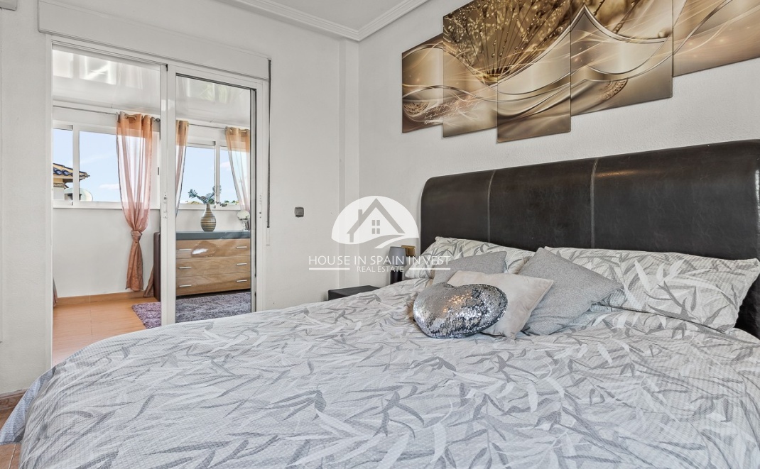 Herverkoop - Villa - Orihuela Costa - Playa Flamenca