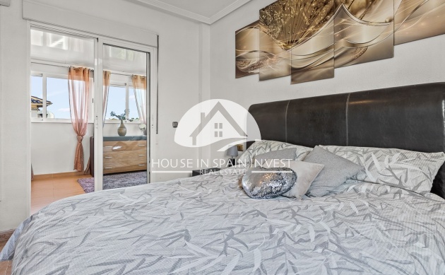 Herverkoop - Villa - Orihuela Costa - Playa Flamenca