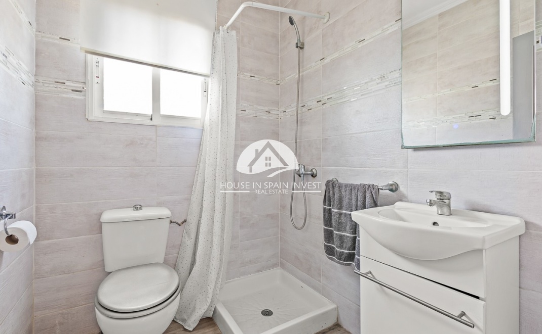 Herverkoop - Villa - Orihuela Costa - Playa Flamenca