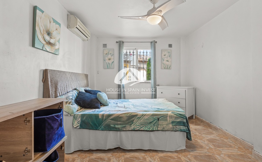 Herverkoop - Villa - Orihuela Costa - Playa Flamenca