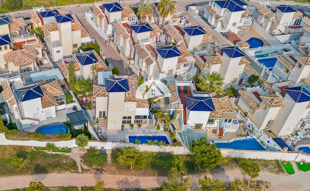 Herverkoop - Villa - Orihuela Costa - Playa Flamenca