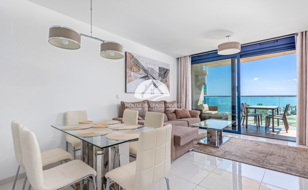 Resale - Apartment  - Orihuela Costa - Punta Prima  