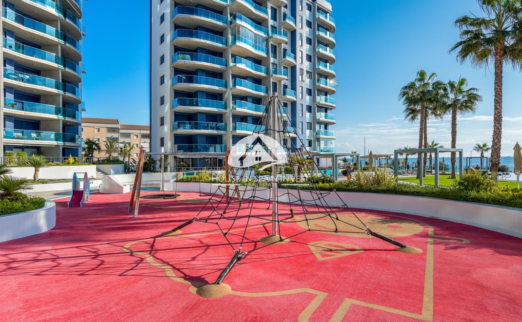 Resale - Apartment  - Orihuela Costa - Punta Prima  