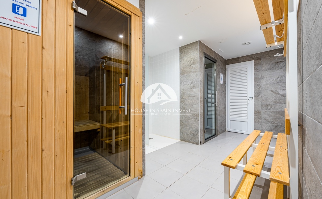 Resale - Apartment  - Orihuela Costa - Punta Prima  