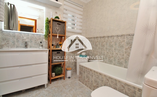 Herverkoop - Villa - Orihuela Costa - Villamartín