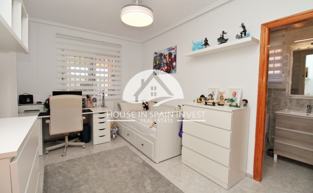 Herverkoop - Villa - Orihuela Costa - Villamartín