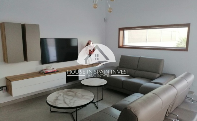 Resale - Villa - Guardamar del Segura - Guardamar - El Raso