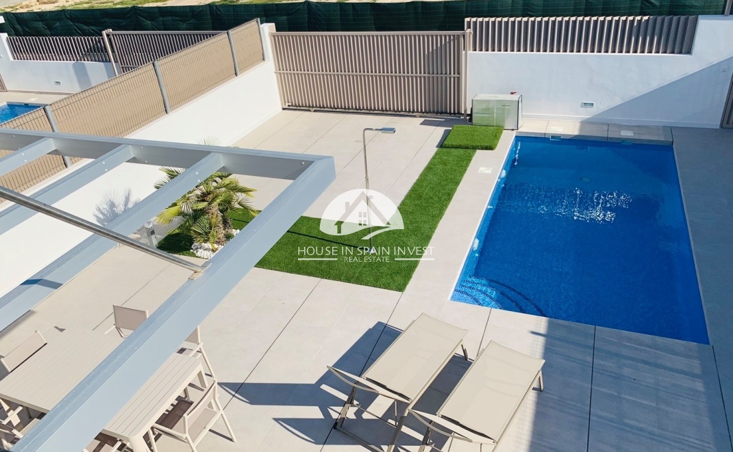 Resale - Villa - Guardamar del Segura - Guardamar - El Raso