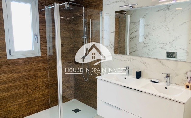 Resale - Villa - Guardamar del Segura - Guardamar - El Raso