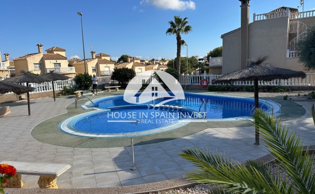 Herverkoop - Villa - Orihuela Costa - Villamartín