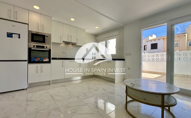Resale - Townhouse - Torrevieja - Los Balcones  