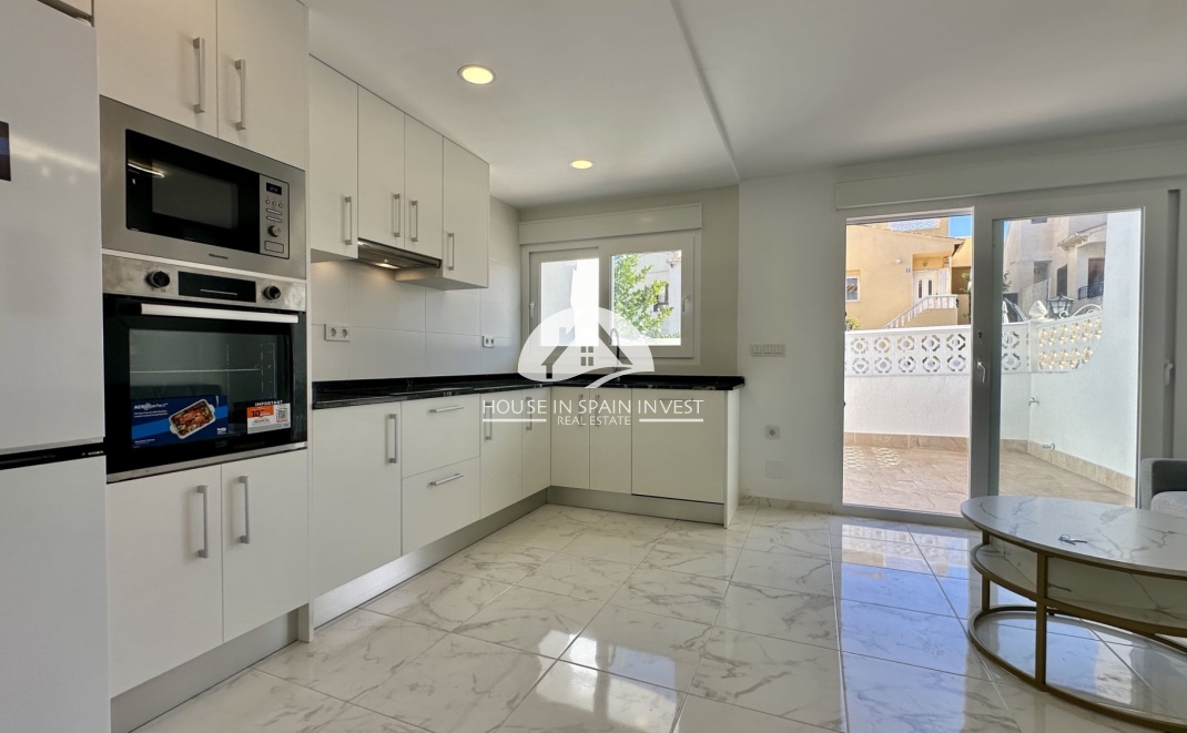 Resale - Townhouse - Torrevieja - Los Balcones  