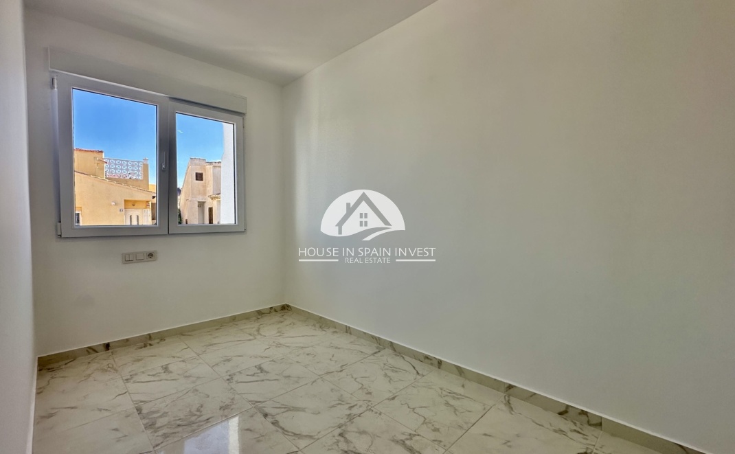 Resale - Townhouse - Torrevieja - Los Balcones  