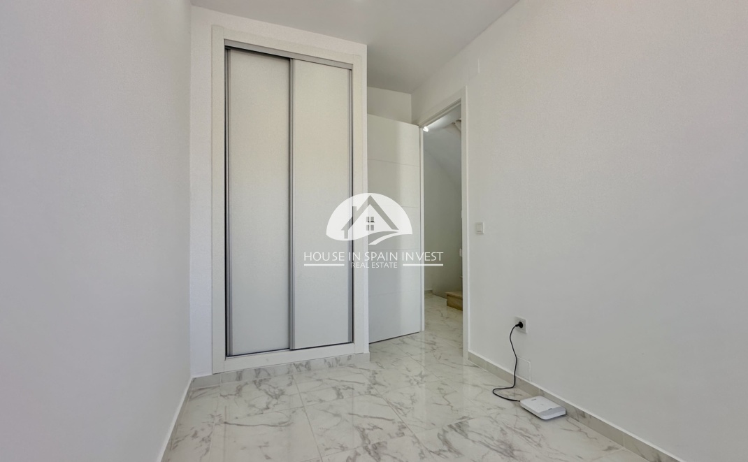 Resale - Townhouse - Torrevieja - Los Balcones  