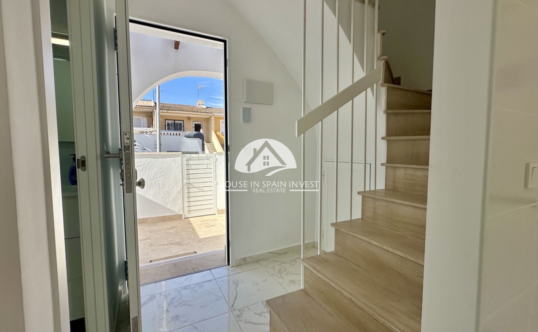 Resale - Townhouse - Torrevieja - Los Balcones  