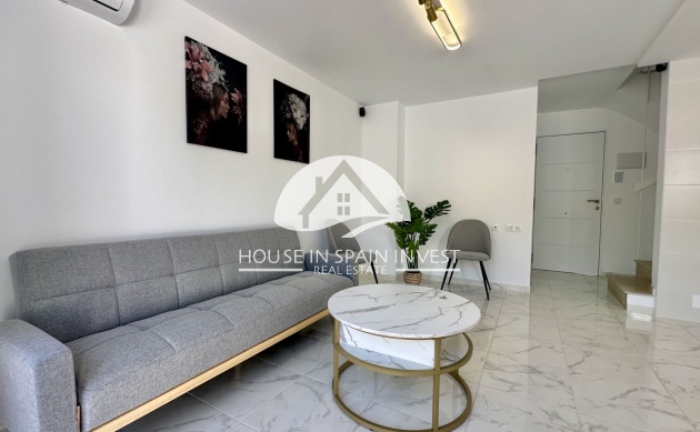 Resale - Townhouse - Torrevieja - Los Balcones  