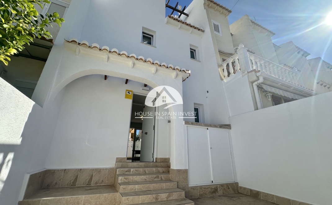 Resale - Townhouse - Torrevieja - Los Balcones  