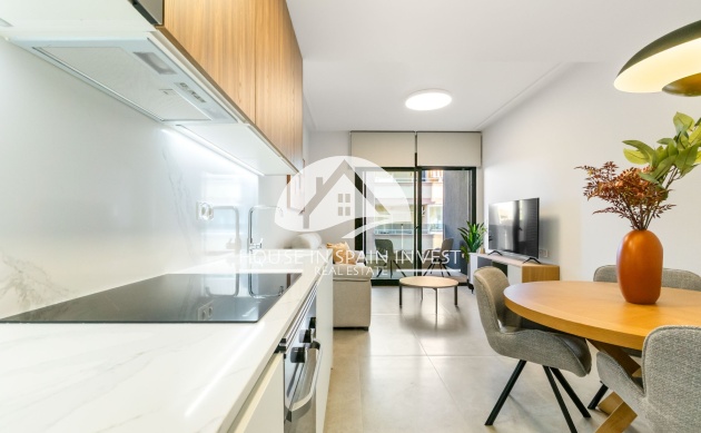 Resale - Apartment  - Torrevieja - Playa del Cura