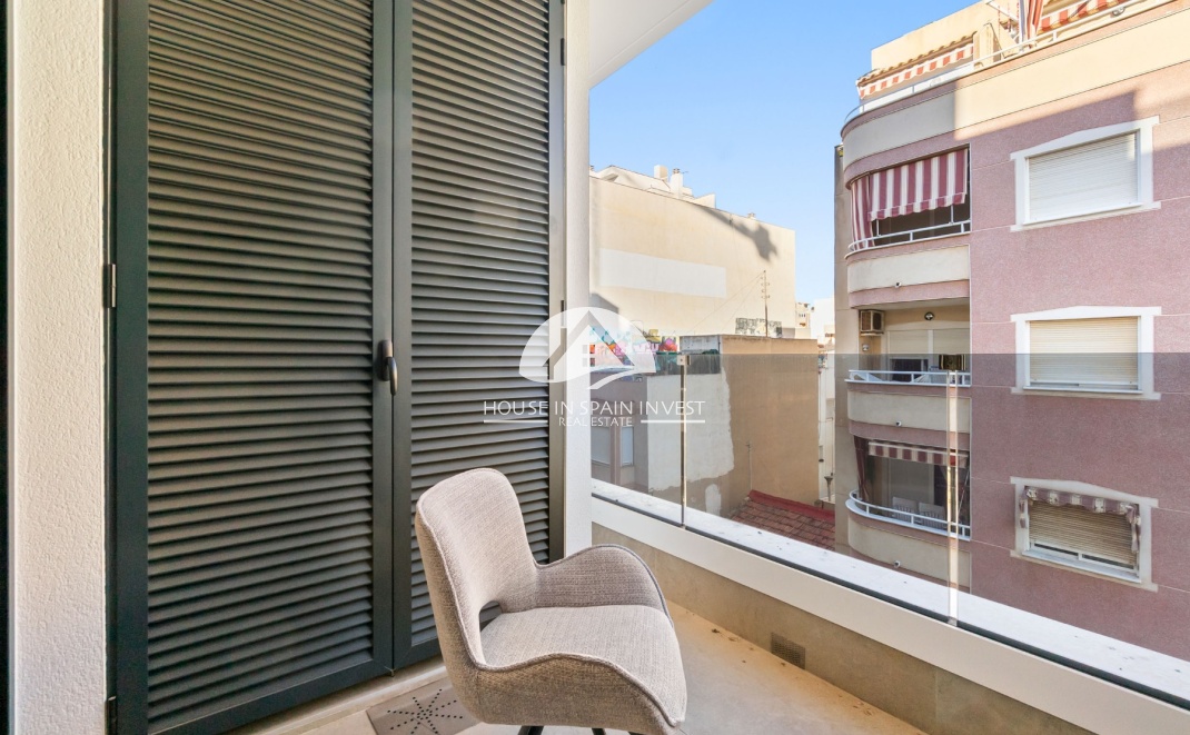 Resale - Apartment  - Torrevieja - Playa del Cura