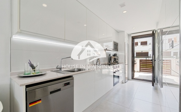 Herverkoop - Rijwoning - Torrevieja