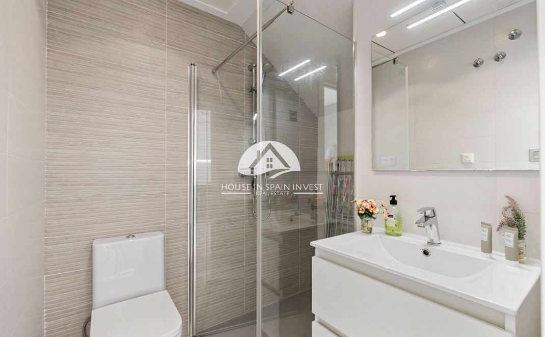 Herverkoop - Rijwoning - Torrevieja