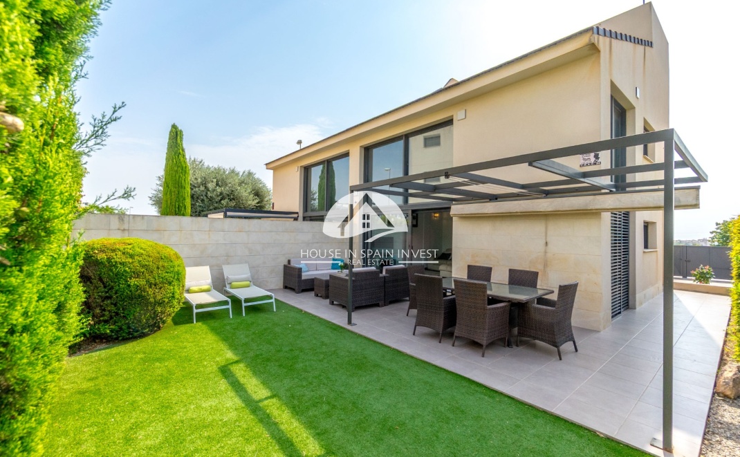 Herverkoop - Villa - Orihuela Costa - Villamartín