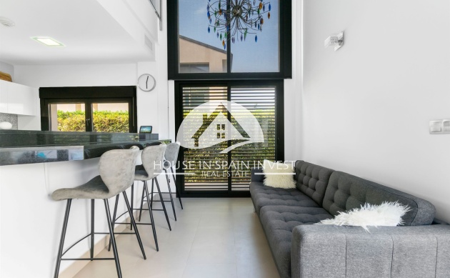 Herverkoop - Villa - Orihuela Costa - Villamartín