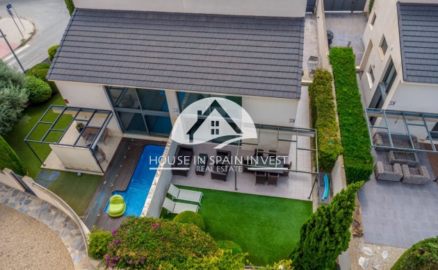 Herverkoop - Villa - Orihuela Costa - Villamartín