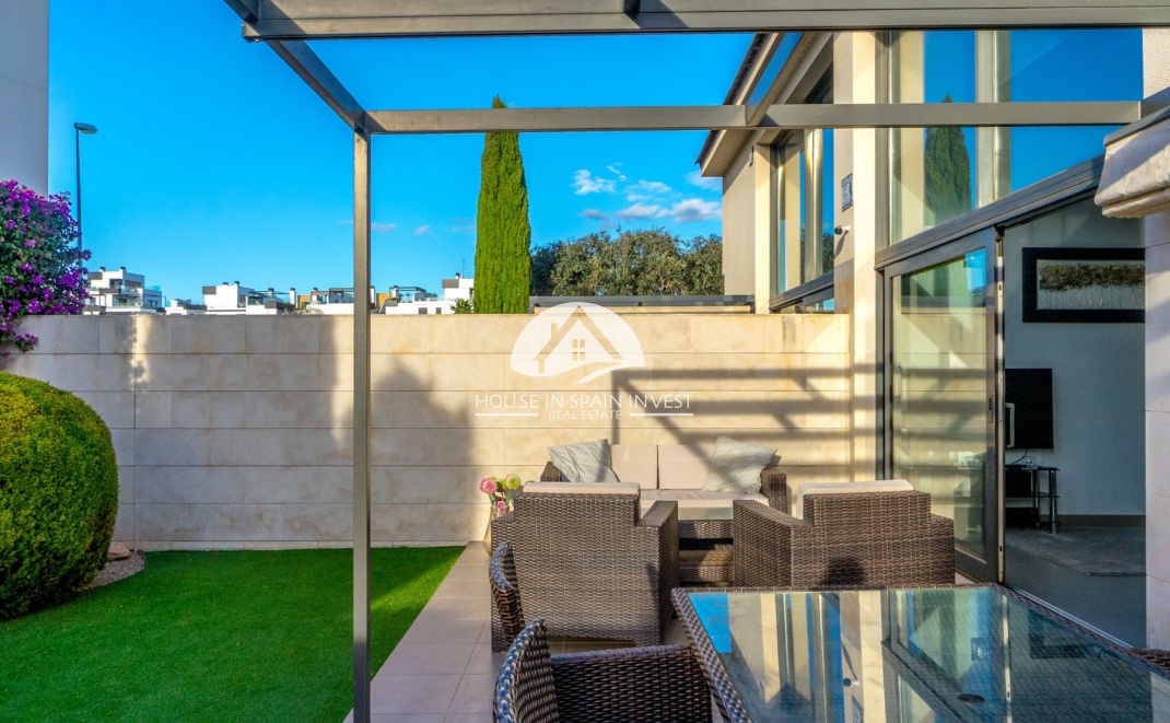 Herverkoop - Villa - Orihuela Costa - Villamartín