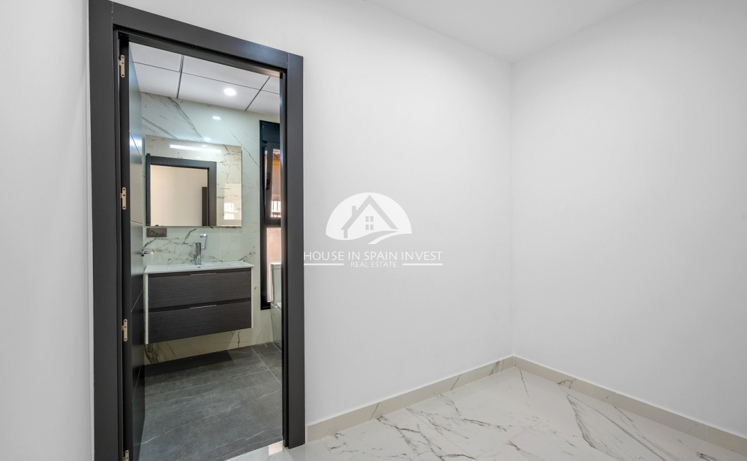 Herverkoop - Villa - Orihuela Costa - Lomas de Campoamor