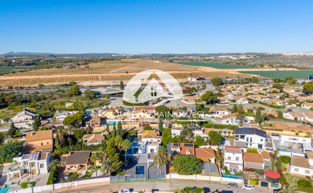 Herverkoop - Villa - Orihuela Costa - Lomas de Campoamor