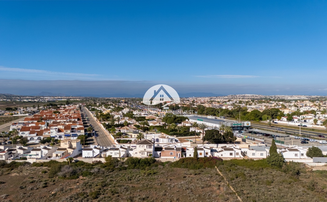 Resale - Villa - Torrevieja - La Siesta - El Chaparral - San Luis