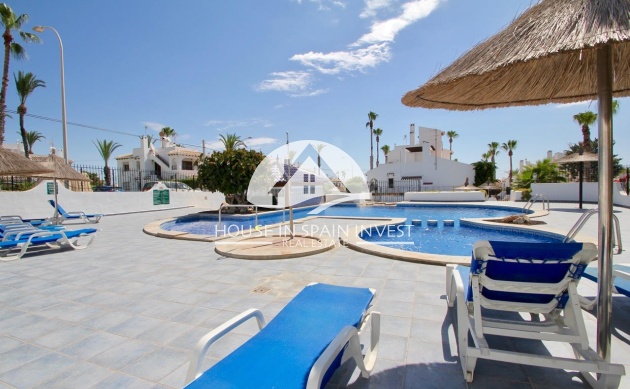 Herverkoop - Villa - Orihuela Costa - Villamartín