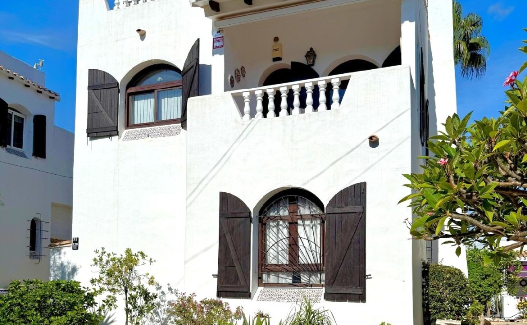 Reventa - Chalet - Orihuela Costa - Villamartín
