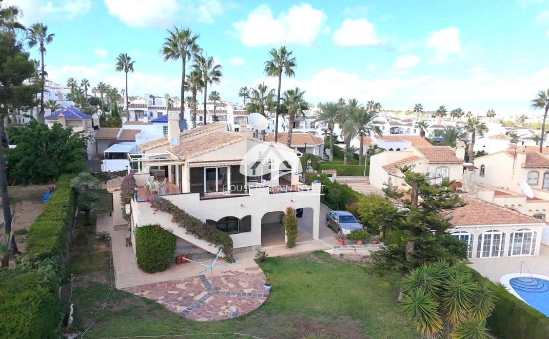 Herverkoop - Villa - Orihuela Costa - Villamartín