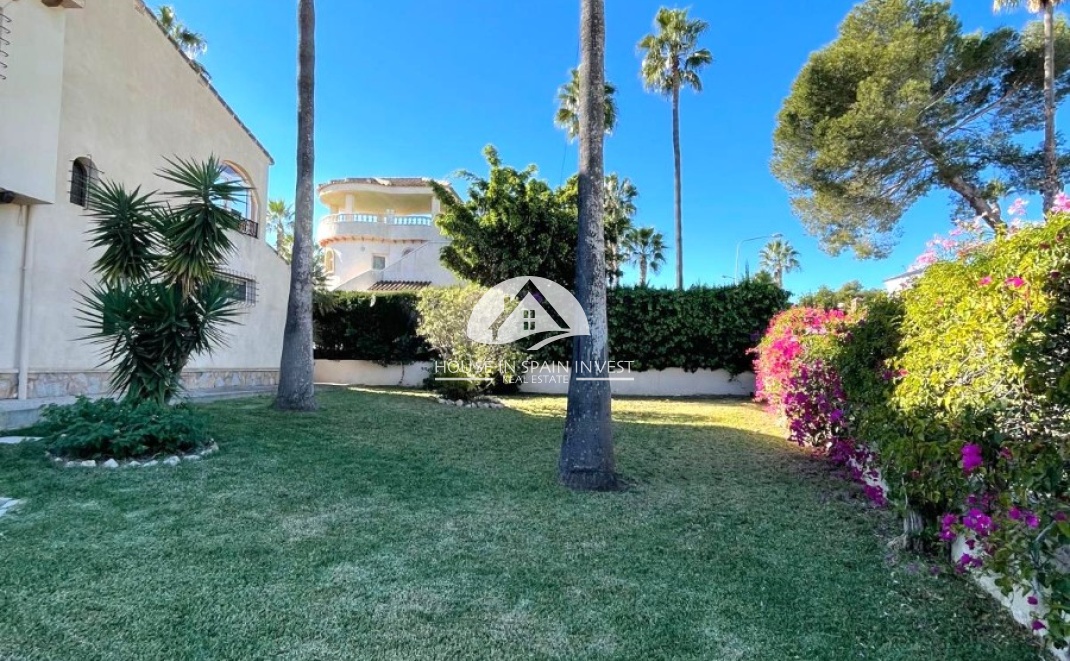 Herverkoop - Villa - Orihuela Costa - Villamartín