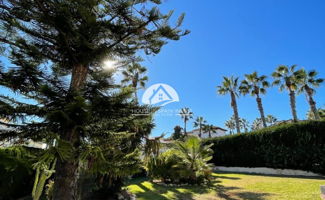 Herverkoop - Villa - Orihuela Costa - Villamartín