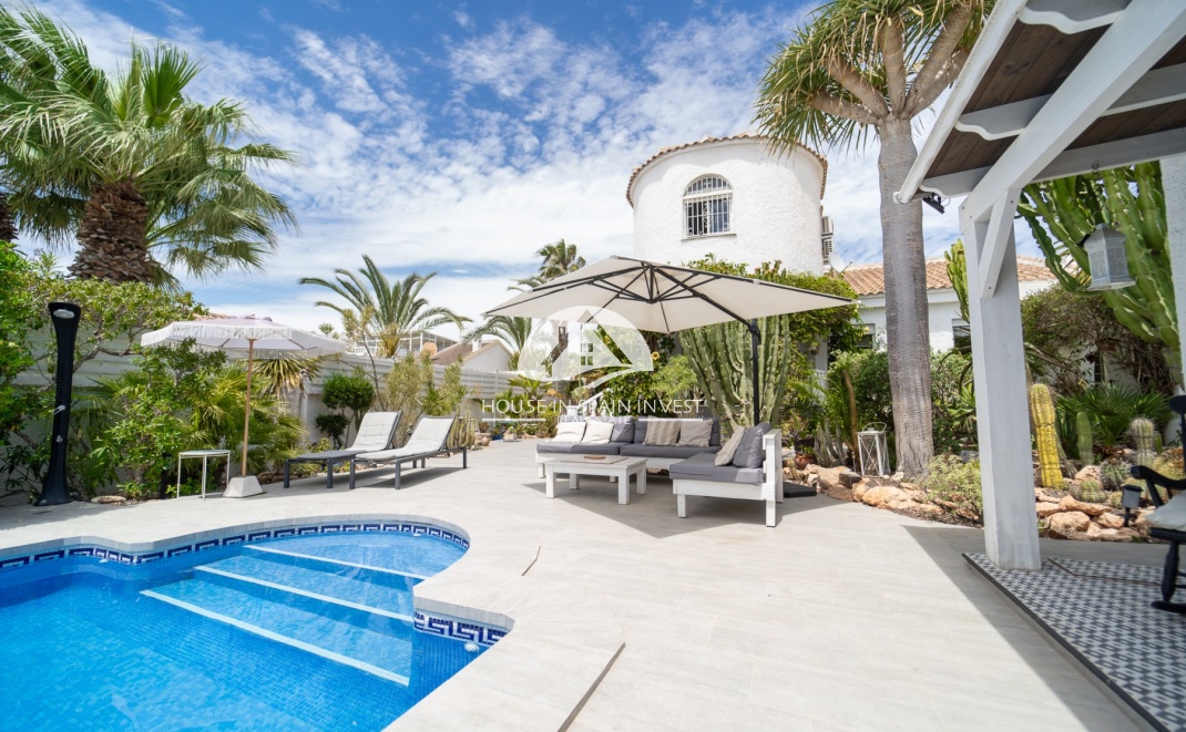 Resale - Villa - Torrevieja - La Siesta - El Chaparral - San Luis
