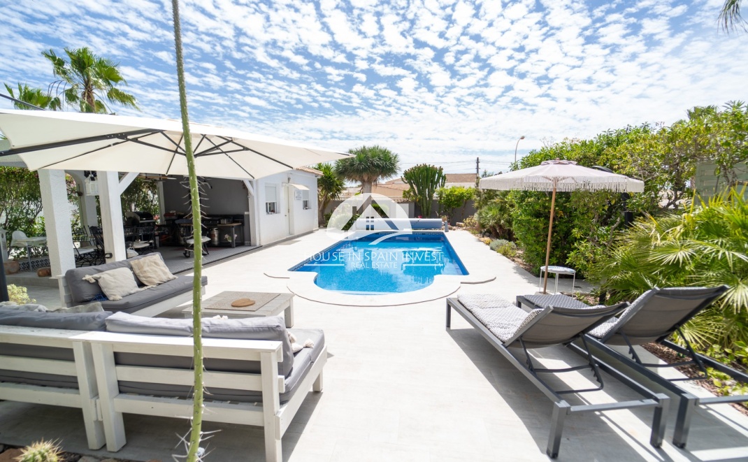 Resale - Villa - Torrevieja - La Siesta - El Chaparral - San Luis