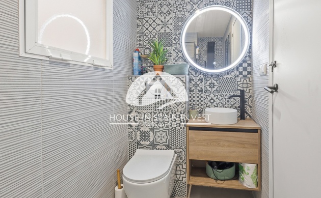 Resale - Apartment  - Torrevieja - Playa del Cura