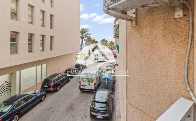 Resale - Apartment  - Torrevieja - Playa del Cura