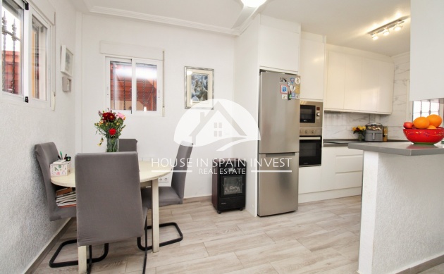 Herverkoop - Villa - Orihuela Costa - Playa Flamenca