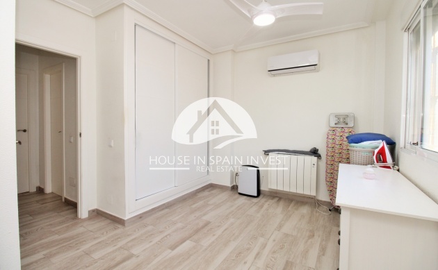 Herverkoop - Villa - Orihuela Costa - Playa Flamenca