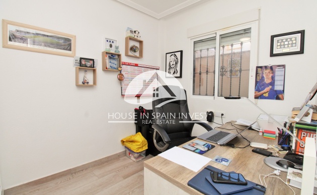 Herverkoop - Villa - Orihuela Costa - Playa Flamenca