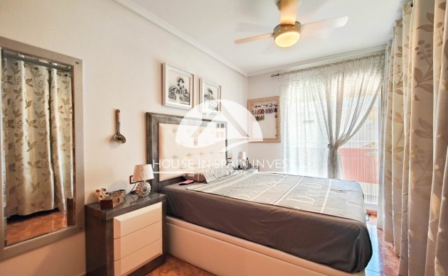 Resale - Apartment  - Torrevieja - Playa del Cura